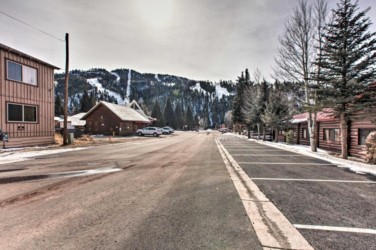 Cozy Red River Condo - Walk To Chair Lift! Esterno foto